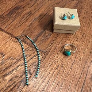 Turquoise Jewelry Set with Earrings and Ring